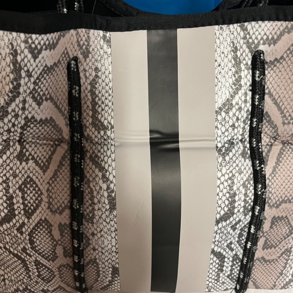 Neoprene Python Bag - Picture 2 of 8